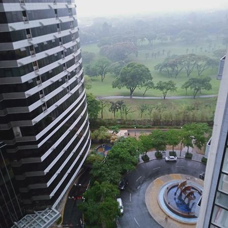 2 Bedrooms Units Forbes Area 5Th Avenue Bgc Center Манила Экстерьер фото