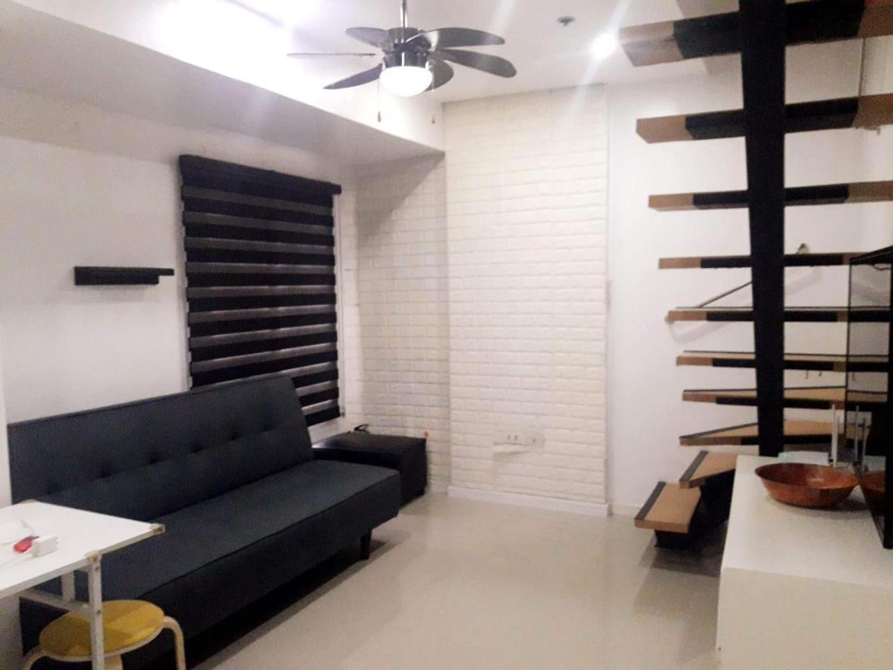 2 Bedrooms Units Forbes Area 5Th Avenue Bgc Center Манила Экстерьер фото