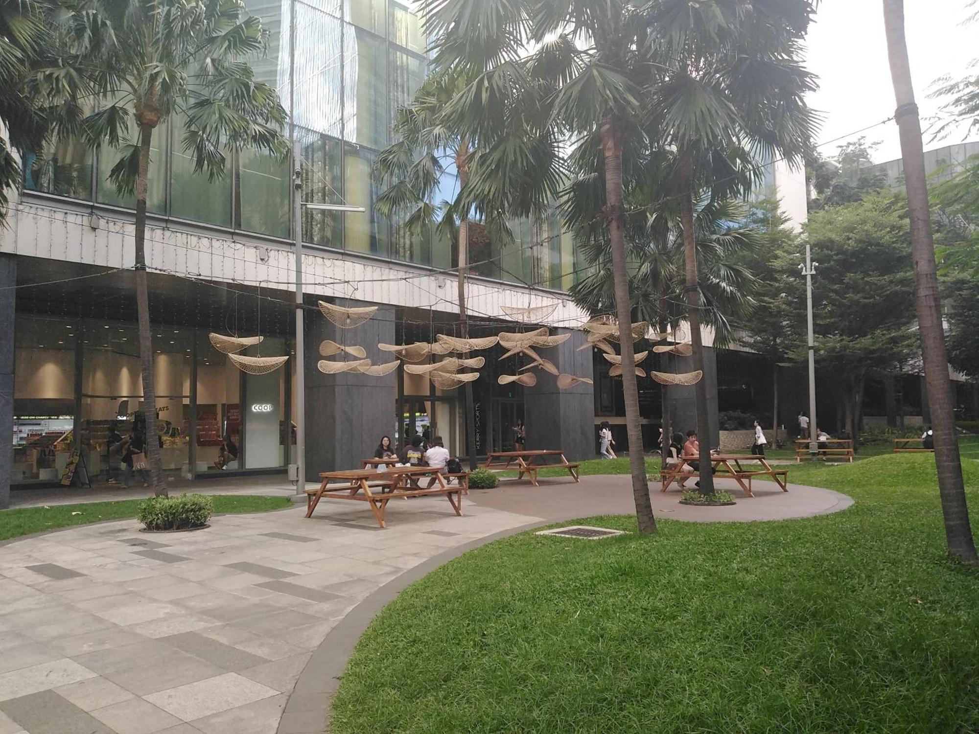 2 Bedrooms Units Forbes Area 5Th Avenue Bgc Center Манила Экстерьер фото